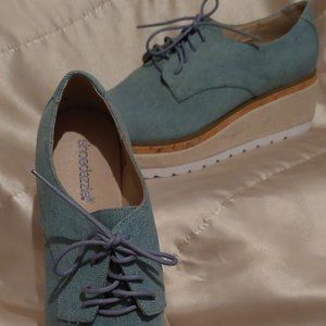 Oxford Wedge Sneaker, Size 9